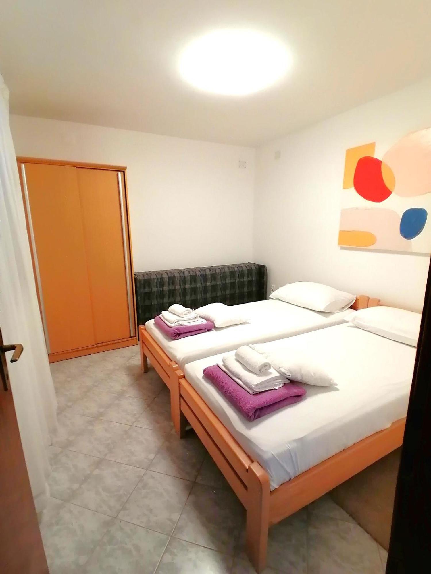 Apartments Miha 크르크 외부 사진
